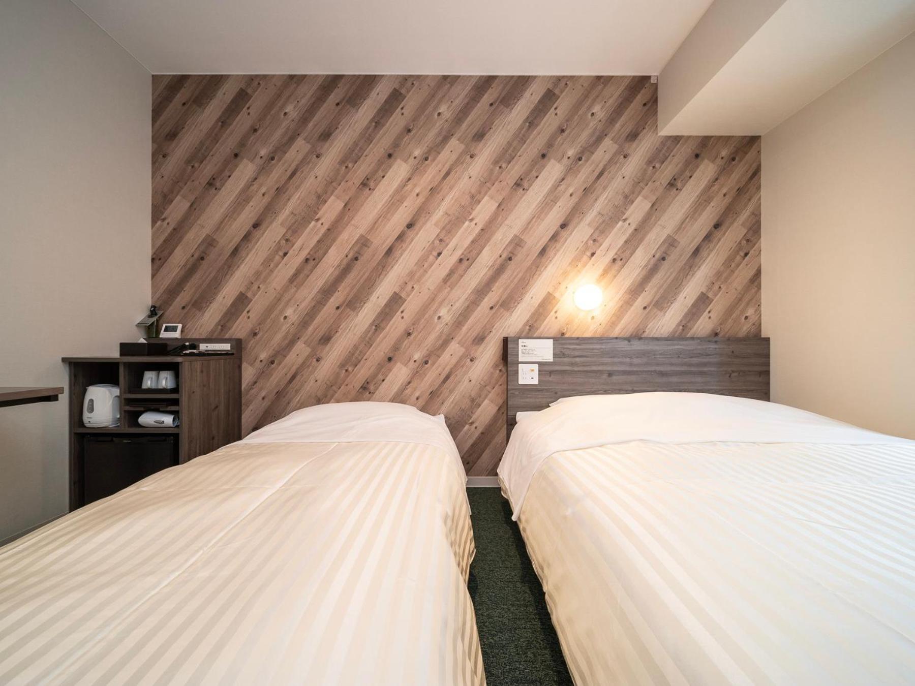 Super Hotel Kumamoto Ekimae Natural Hot Springs Экстерьер фото